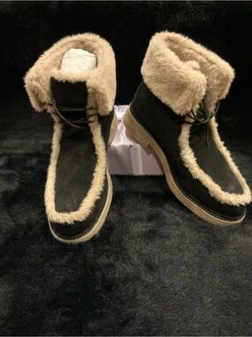 Jelavu-Bari Faux-Suede Winter Ankle Boots with Cream Faux-Fur Trim 10-10.5